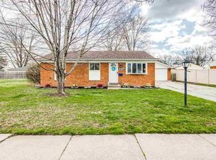 38732 Warwickshire Dr, Sterling Heights, MI 48312