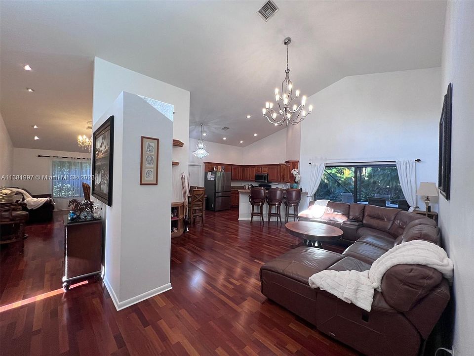1st image of 2684 W Orchard Cir