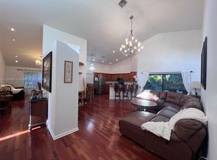 2684 W Orchard Cir, Davie, FL 33328