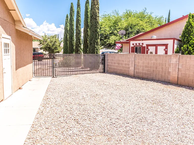 4873 Loma Loop — Photo 42