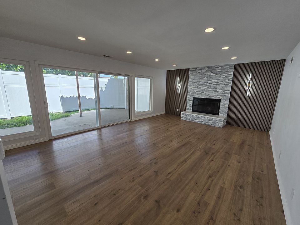 1st image of 16437 Knapp St