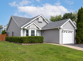4 Yardley Ct, Glendale Heights, IL