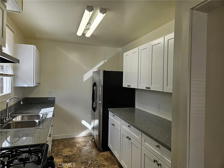 6907 White Oak Ave — Photo 12