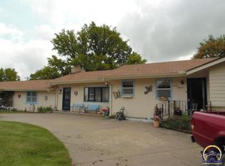 518 Shuey St, Osage City, KS 66523