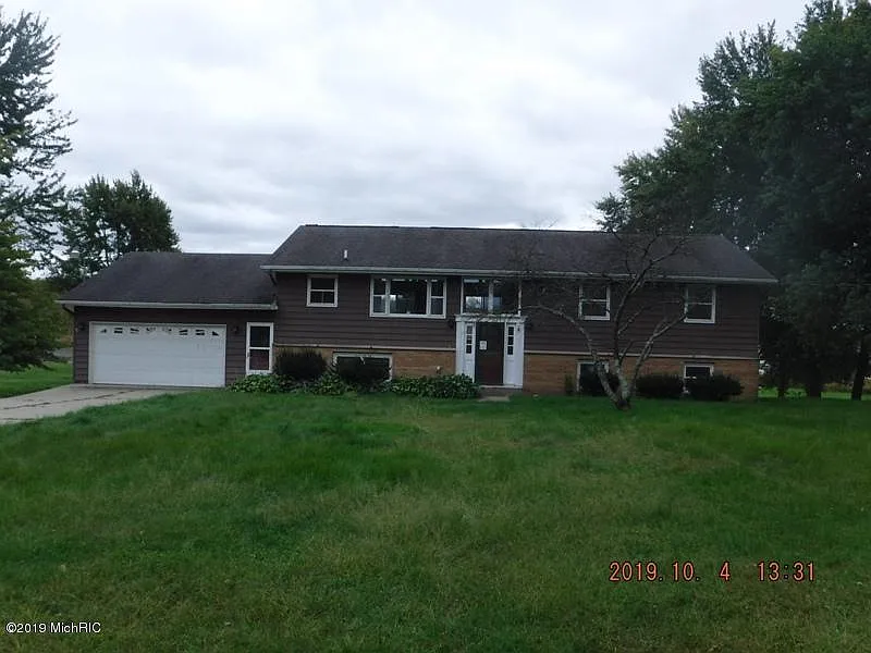 5622 E Paradise Rd photo 1