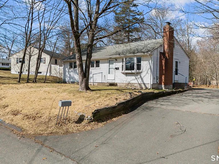 17 Dune Rd — Photo 20