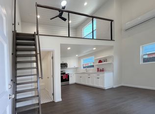 1162 N Loma Vista Dr #B, Long Beach, CA 90813