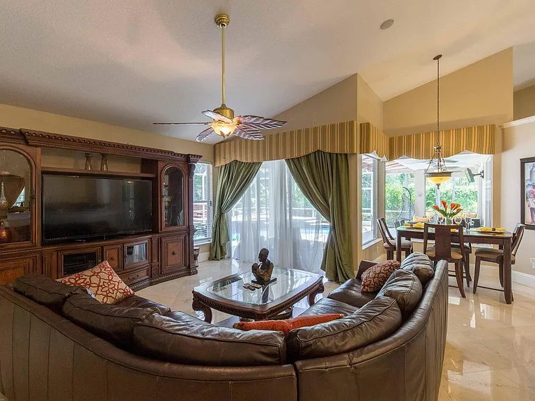 14816 Stirrup Ln — Photo 7