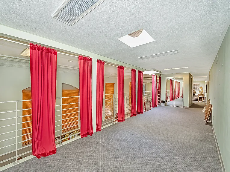 900 Bingham St — Photo 7