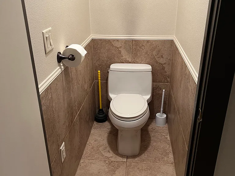 Master bath water closet