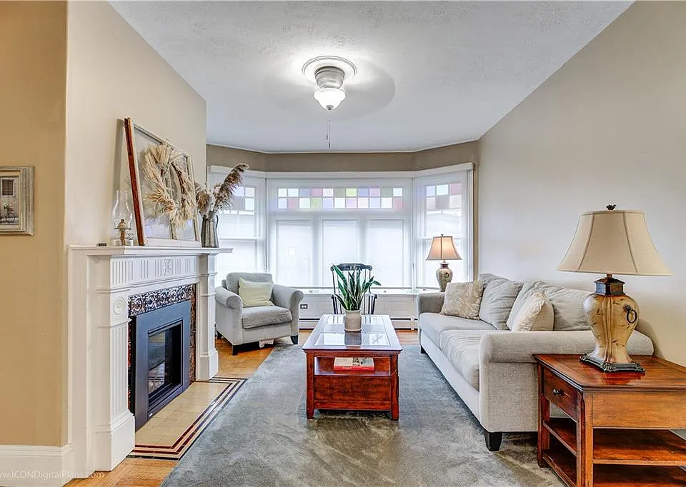 1 Bliss Rd
