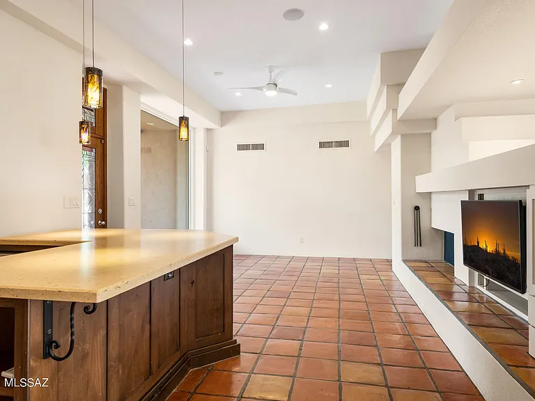 6561 N Avenida De Posada — Photo 17