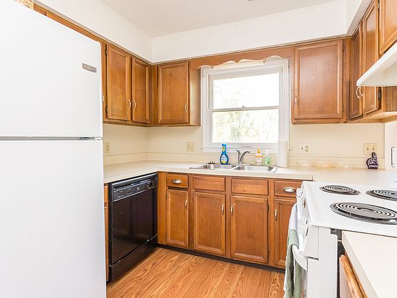 5th image of 1126 Mountain View Dr