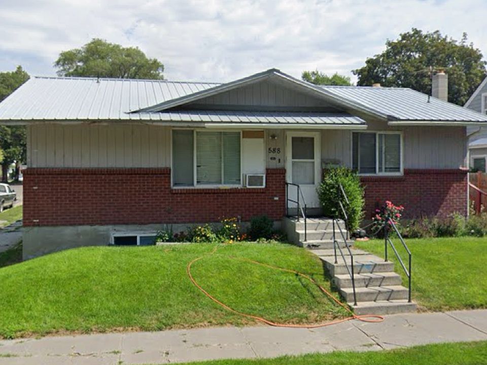 1st image of 588 1/2 L St