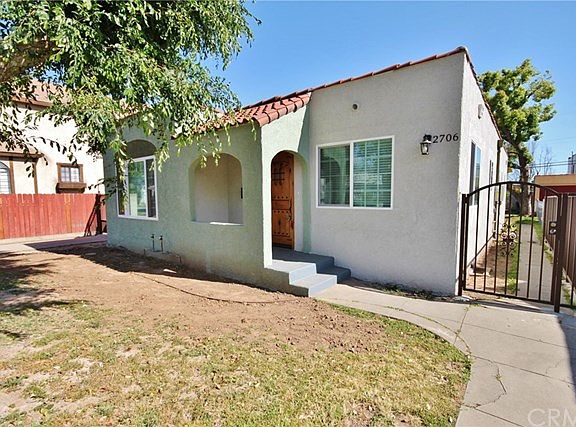 2nd image of 2706 W Grand Ave