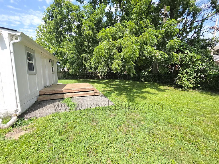 2602 Essex Ave — Photo 19