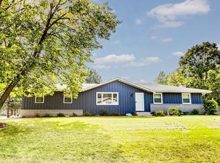 2366 Maple Ln E, Maplewood, MN 55109