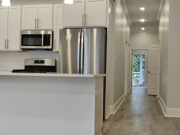 135 Franklin St #1 — Photo 8