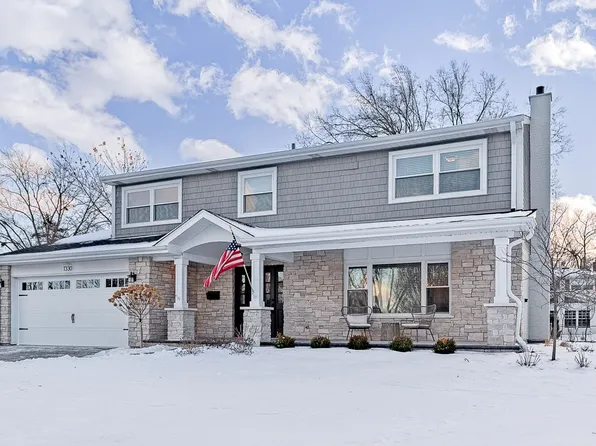 1330 S Ridge Ave, Arlington Heights, IL 60005