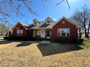 509 Missouri Rd, Lavaca, AR 72941