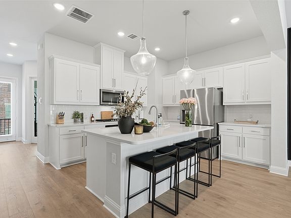 4th image of 2269 Palomino St