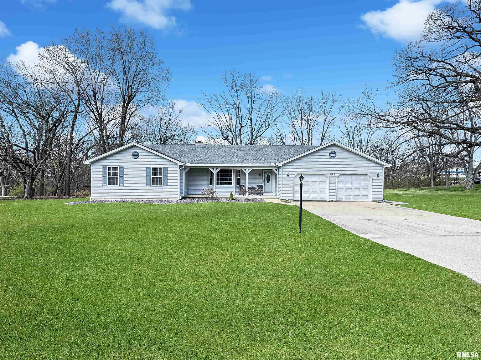 825 N Sunset Dr photo 1