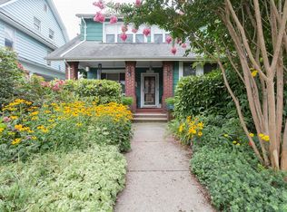 21536 40th Ave, Bayside, NY 11361