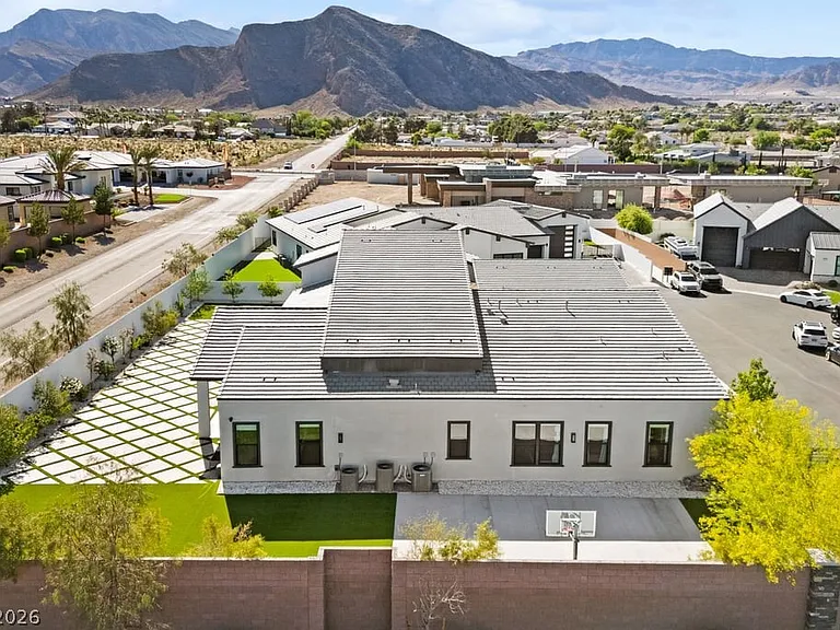 4315 N Dapple Gray Rd — Photo 83