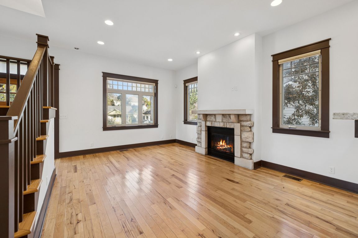 next background image