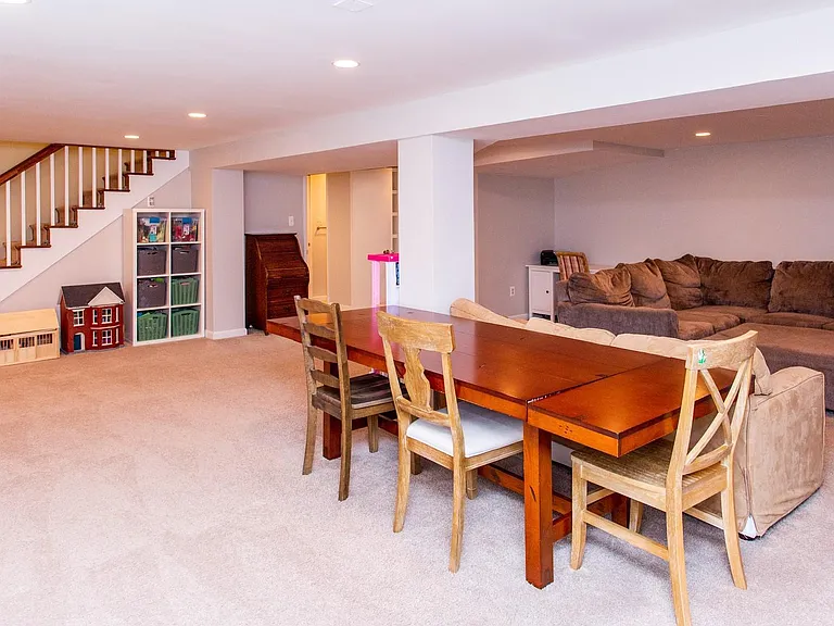3163 Patrick Henry Dr — Photo 24