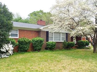 8718 Plaza Park Dr, Charlotte, NC 28215