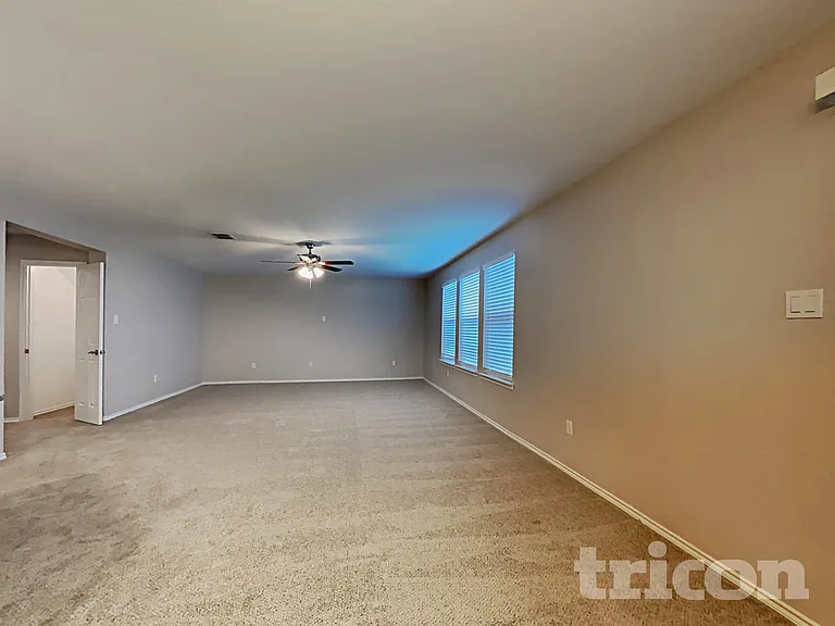 6422 Wind Path — Photo 3