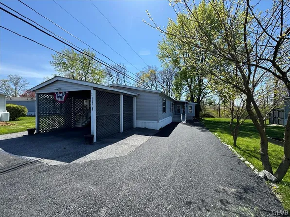 1190 Grange Rd Trailer A8, Allentown, PA 18106