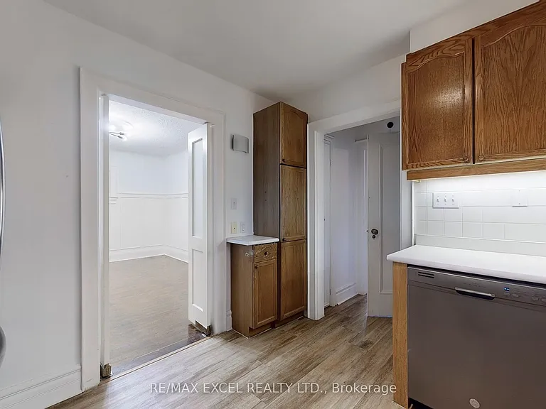 317 Warren Rd — Photo 18