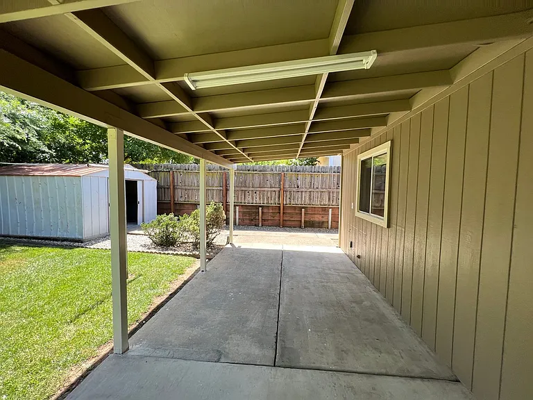 5724 Mist Ct — Photo 21