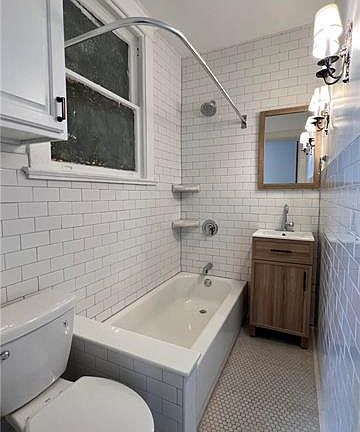5th image of 4126 Carondelet St #1