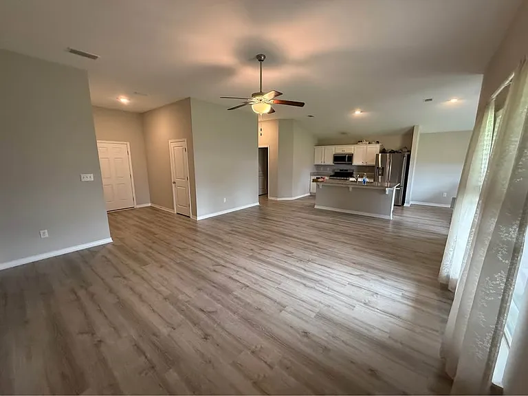 10948 Cord Ave — Photo 10