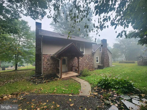 232 Mansion House Rd, Manheim, PA 17545