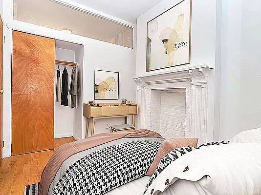 1st image of 8 Saint Marks Pl APT 19