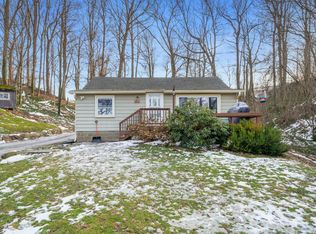 9812 E Lake Rd, North East, PA 16428
