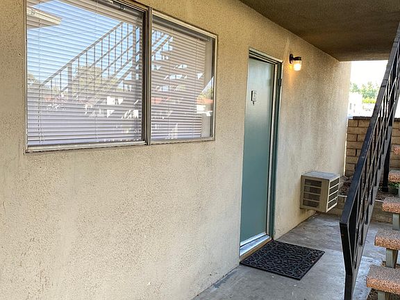 2nd image of 540 E 7th St #D