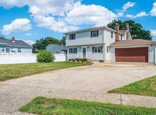 7 Paley Pl, Edison, NJ 08817