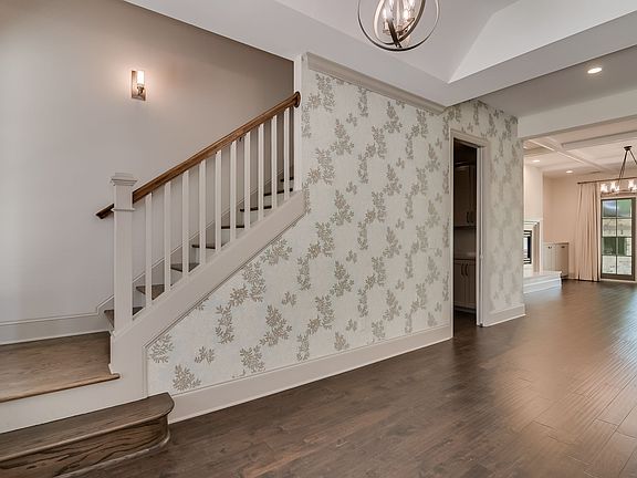 4th image of 166 Highland Reserve Ct