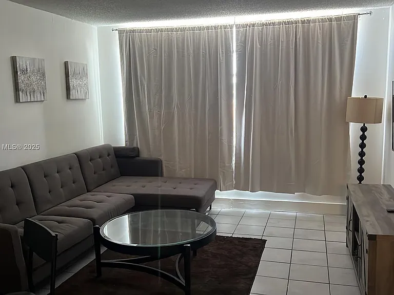 13390 NE 7th Ave #307 — Photo 8