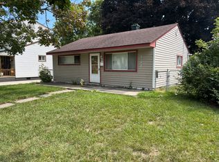 5957 Dudley St, Taylor, MI 48180