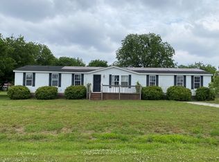 108 Wildcat Ct, Richlands, NC 28574