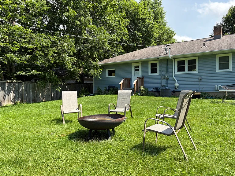 4906 Phillip Ln — Photo 26