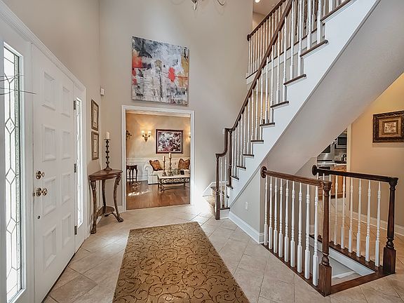 3rd image of 109 Ontario Ct