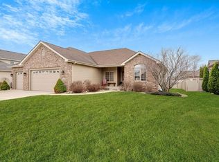 12834 Connecticut St, Crown Point, IN 46307