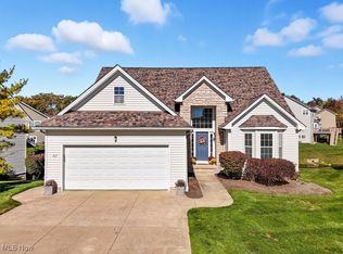 617 Eaton Dr, Aurora, OH 44202